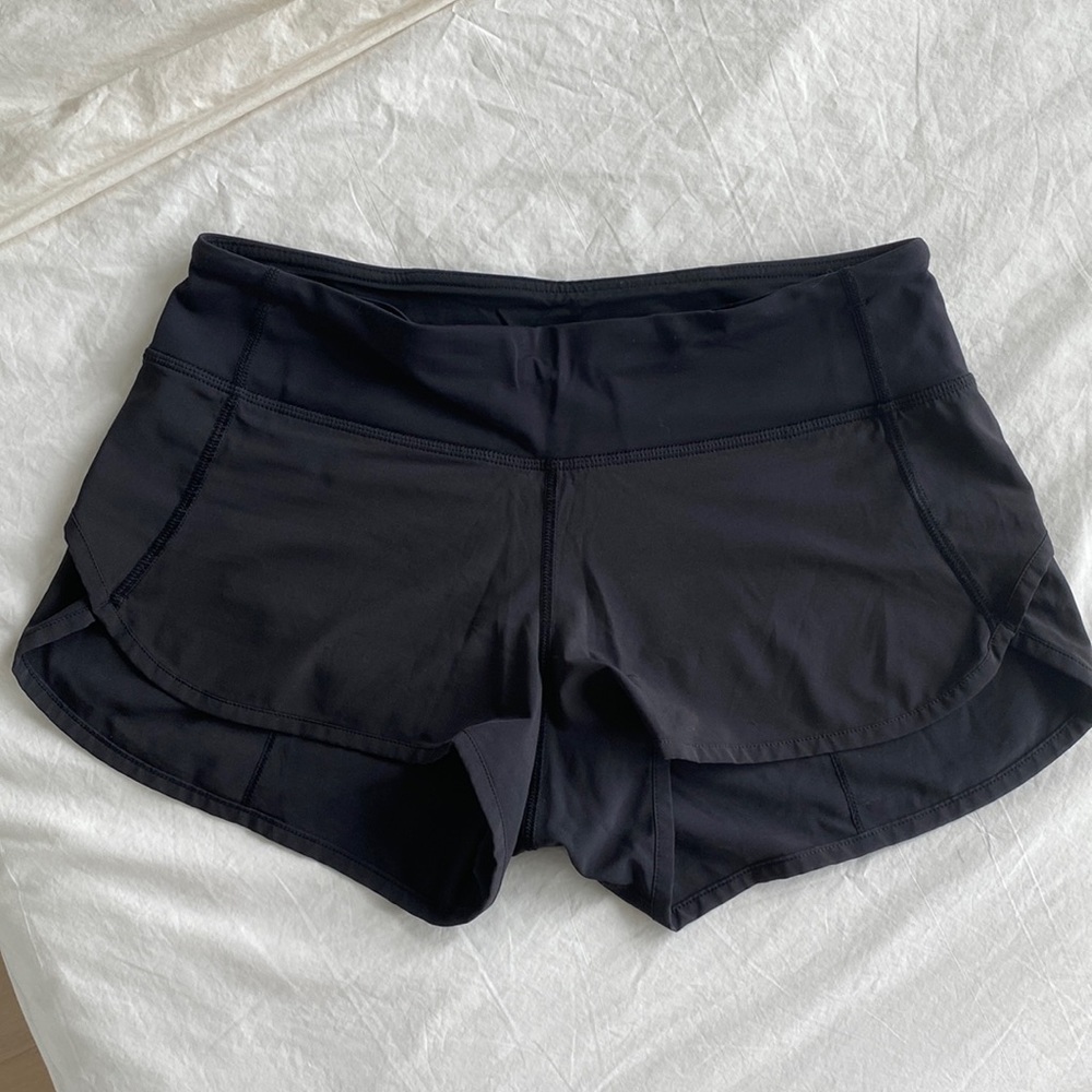 Women’s Lululemon Running Short, Black Size 4